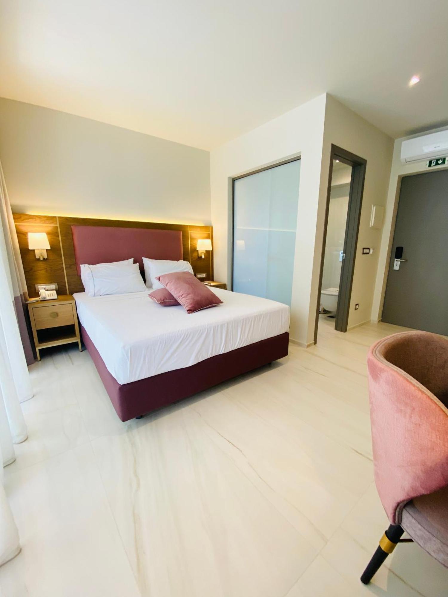 Serenity Suites Nikiti  Zimmer foto